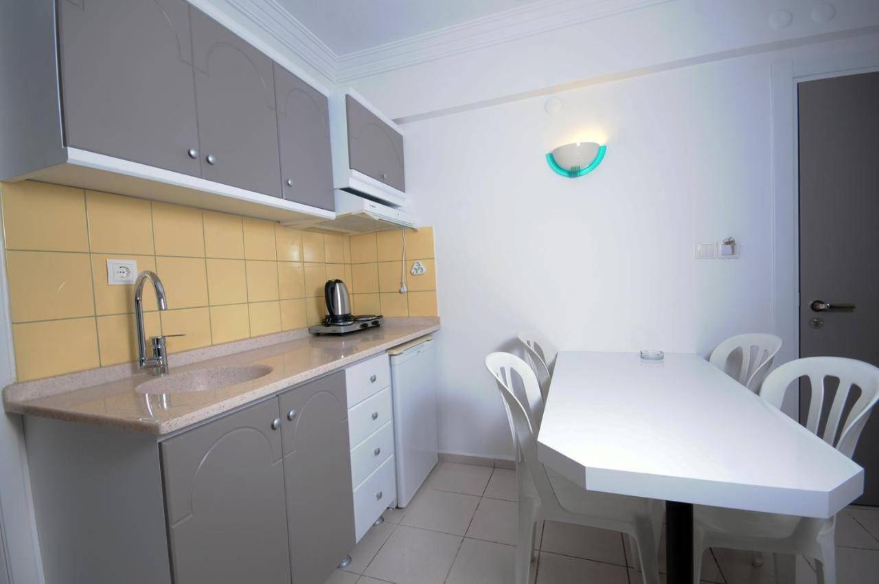 Club Kocer Apartments Marmaris Extérieur photo
