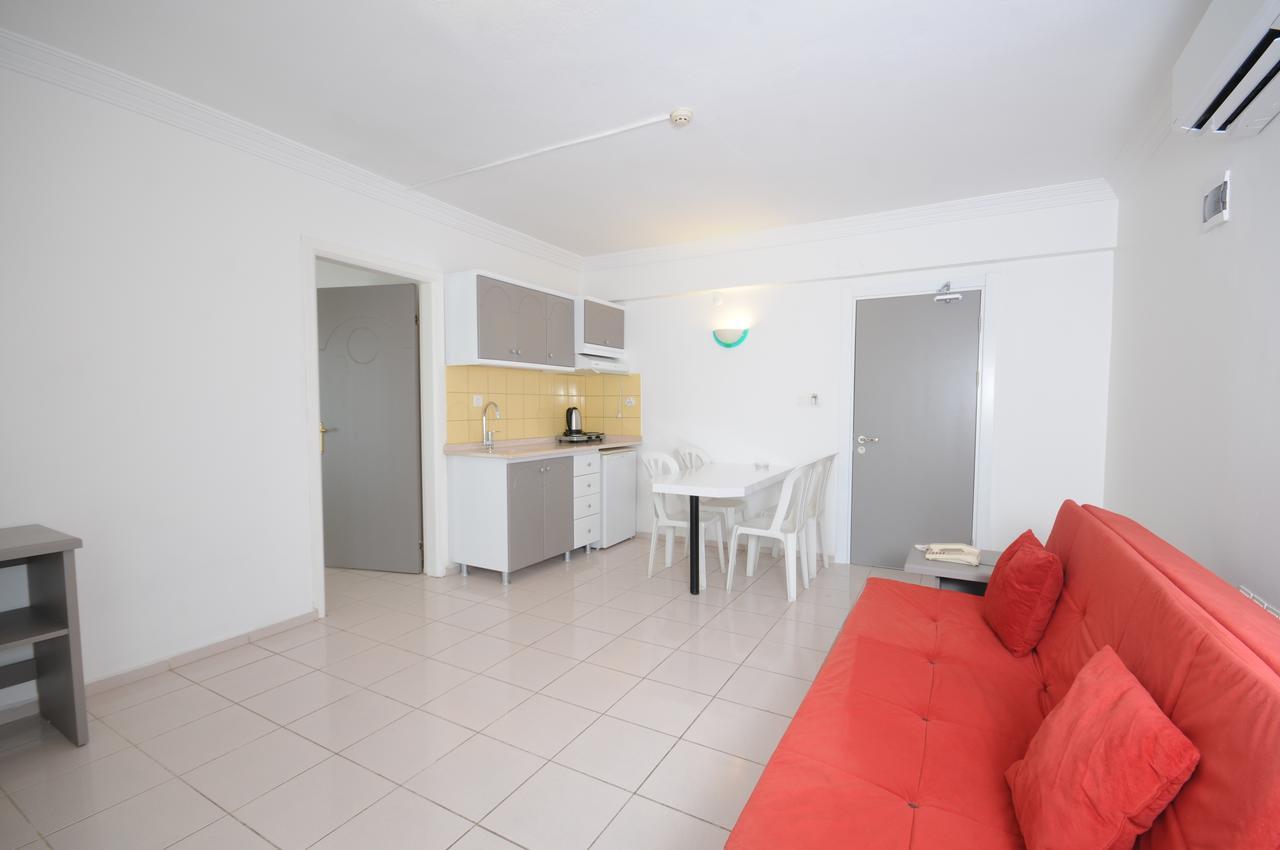 Club Kocer Apartments Marmaris Extérieur photo
